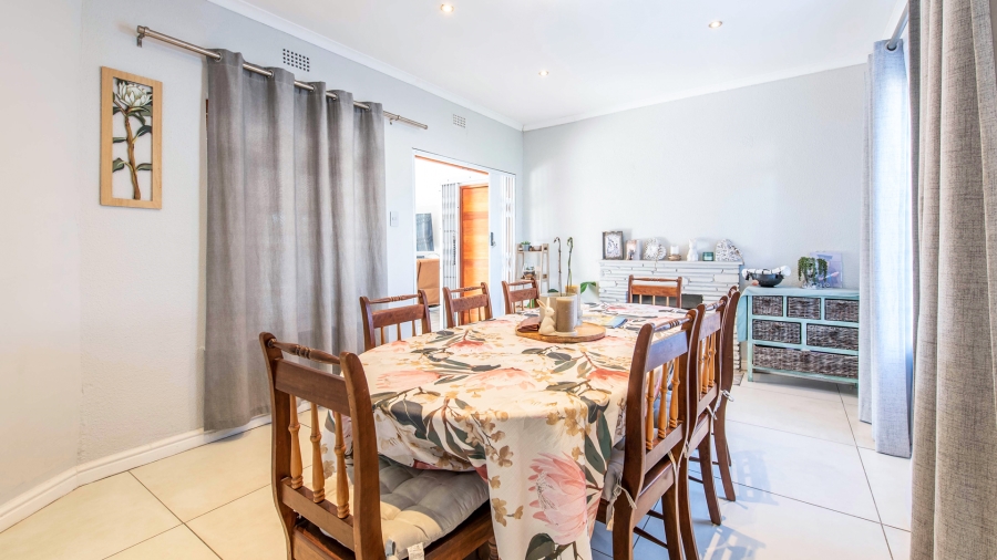 5 Bedroom Property for Sale in Bonny Brook Western Cape